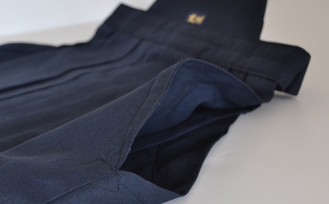 kendo_hakama_asakontetoron_houseiup.jpg